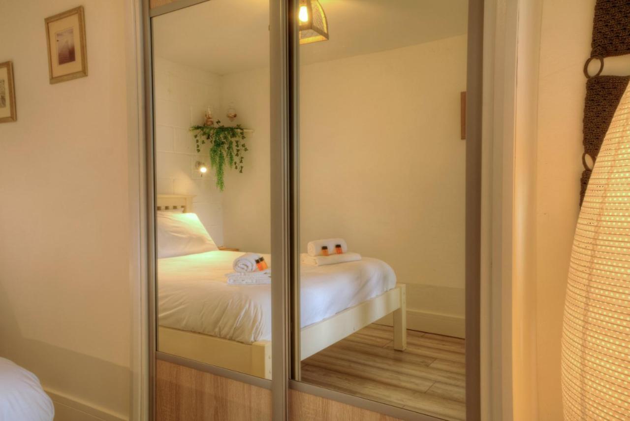 Pass The Keys Shore To Please - Sea Views And Beach Front Modern 1Bed Apt With Sofabed Πόρτσμουθ Εξωτερικό φωτογραφία