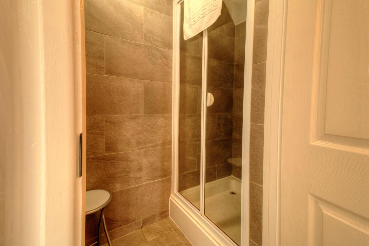 Pass The Keys Shore To Please - Sea Views And Beach Front Modern 1Bed Apt With Sofabed Πόρτσμουθ Εξωτερικό φωτογραφία